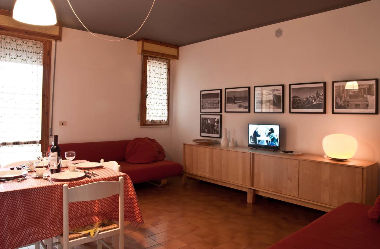 Appartamento Con Terrazza Lido delle Nazioni Luaran gambar