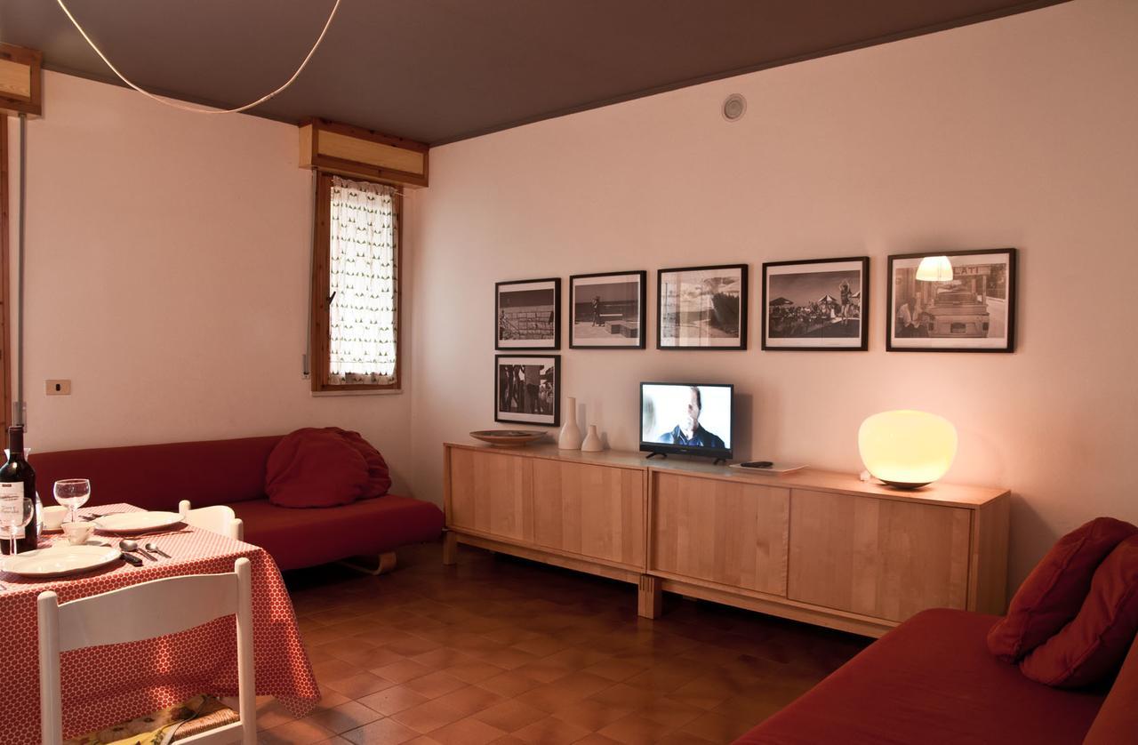 Appartamento Con Terrazza Lido delle Nazioni Luaran gambar
